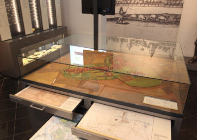Museum Voswinckelshof - Stadtmodell mit Karten - fotografiert von Martin Büttner