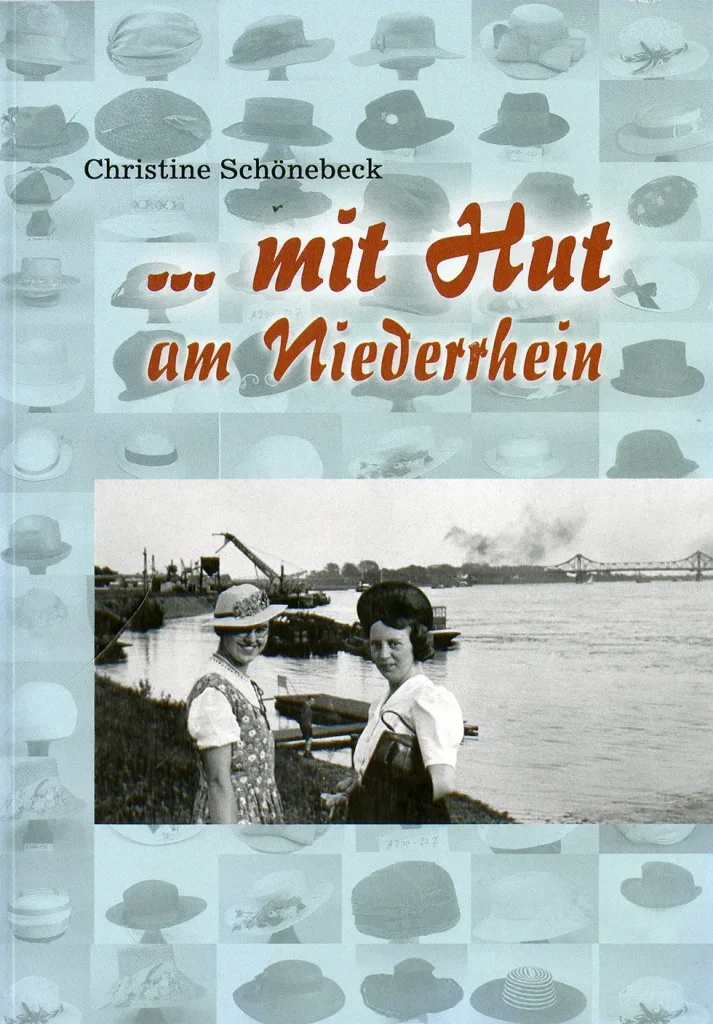 Literatur an der Museumskasse - mit Hut am Niederrhein